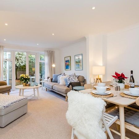 Modern Mews House With Free Parking Space, And Patio By Huluki Sussex Stays ブライトン エクステリア 写真