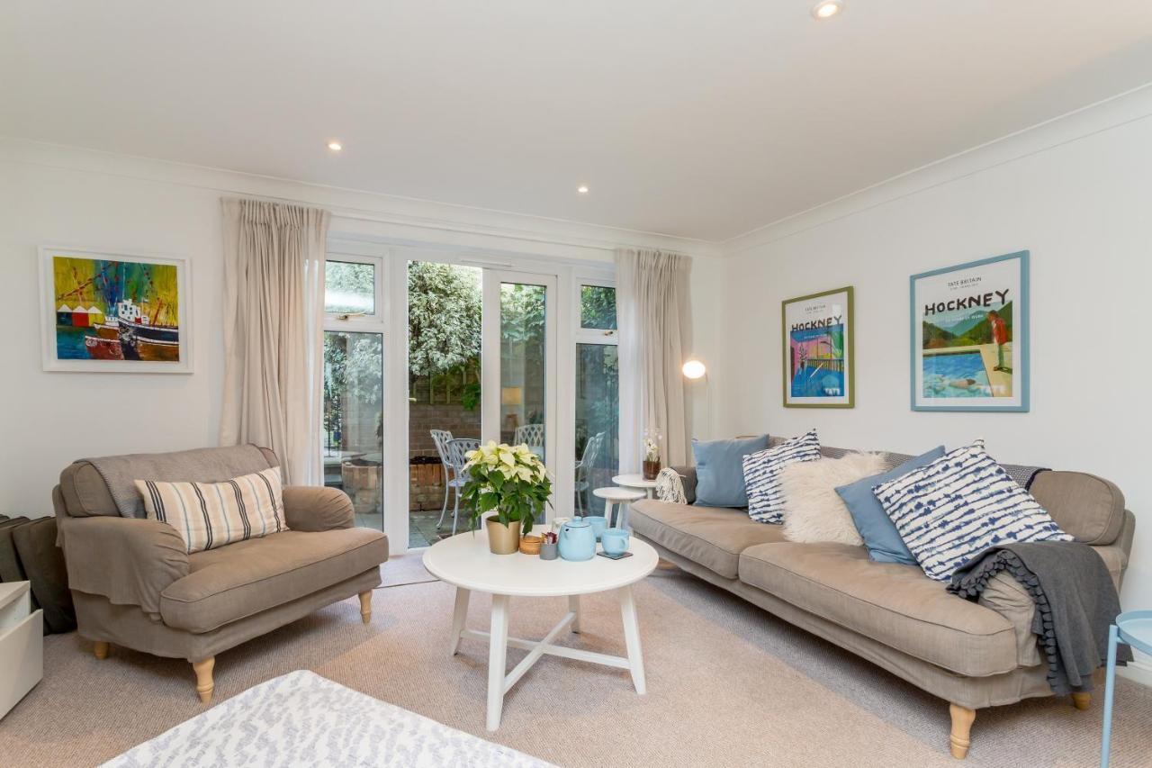 Modern Mews House With Free Parking Space, And Patio By Huluki Sussex Stays ブライトン エクステリア 写真